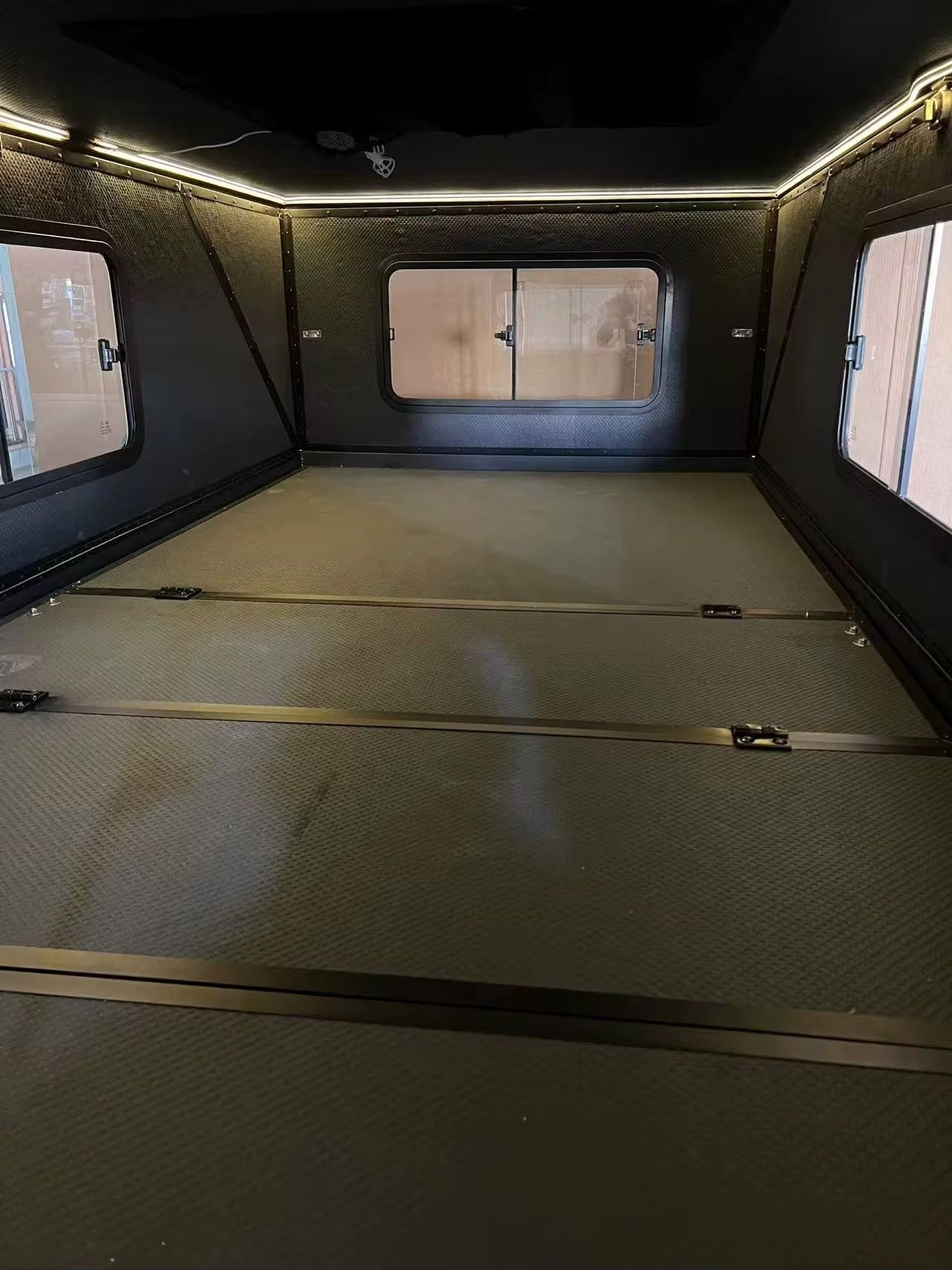 Stealth 2 Person Aluminium Canopy Camper